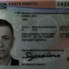 Karta pobytu Jana Kowalskiego, seria ZR2002387, wydana ze względów humanitarnych.