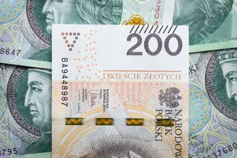 Ile się czeka na becikowe? Sprawdź terminy i uniknij opóźnień