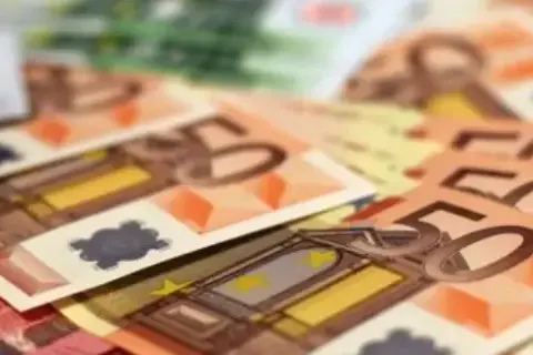 Ile można zarobić w Niemczech na produkcji? Poznaj realia wynagrodzeń
