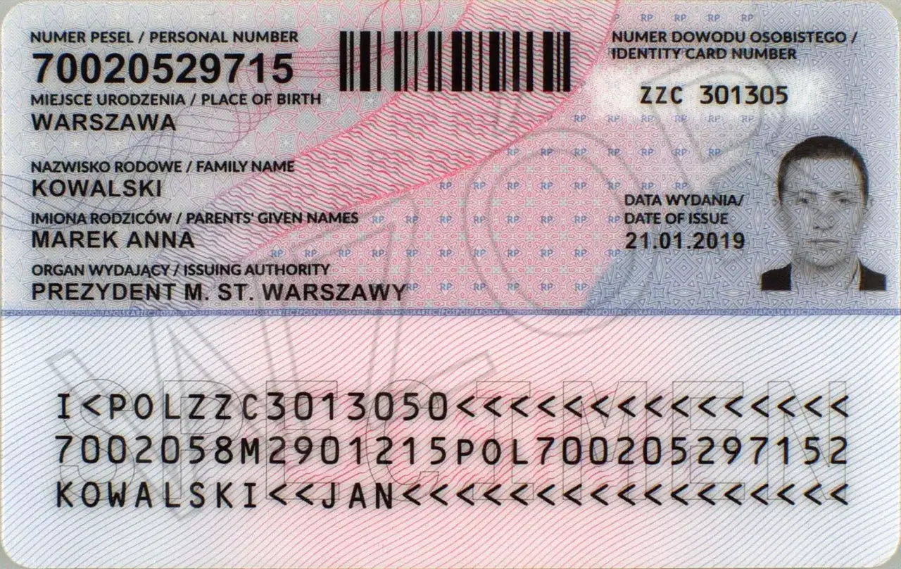Dowód osobisty Kowalskiego, nr 70020529715. Informacje o wydaniu i dane osobowe. Jak cofnąć zastrzeżenie dowodu?